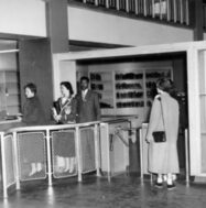 Undergraduate-library-turnstiles-Redpath-Library-PR038022